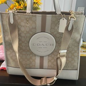 COACH Dempsey tote NWOT